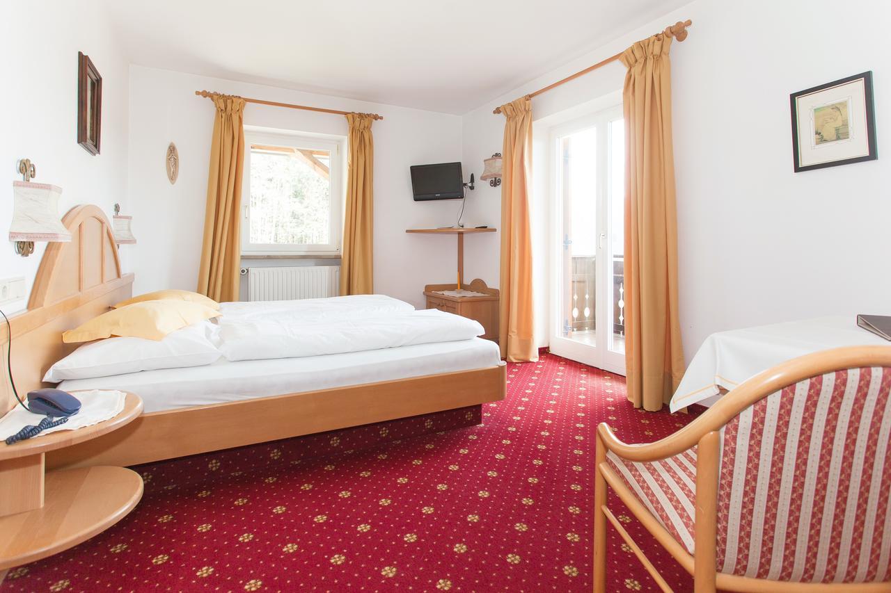 Hotel Lichtenstern Soprabolzano Bilik gambar