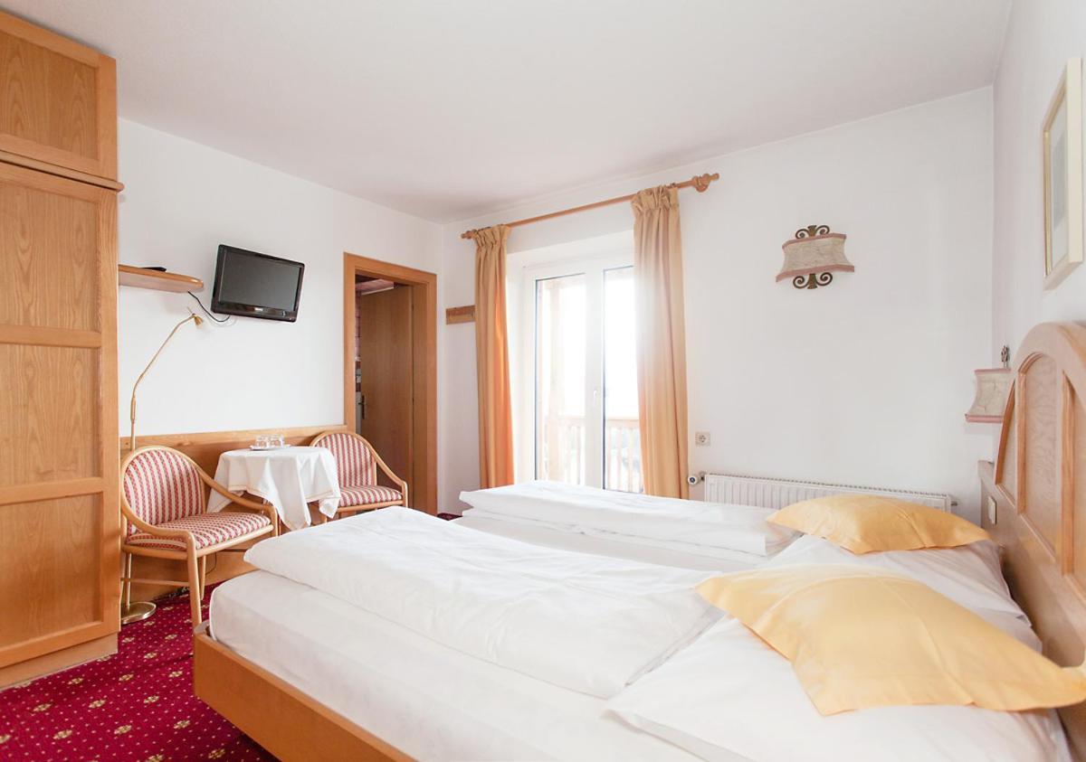 Hotel Lichtenstern Soprabolzano Luaran gambar